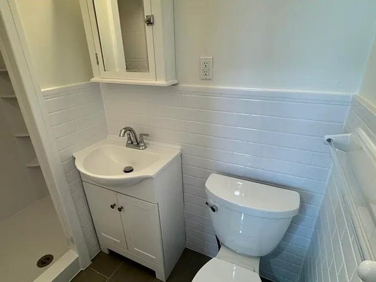 172 Washington Ave #2 — Photo 6