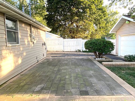 5th image of 377 N Levasseur Ave