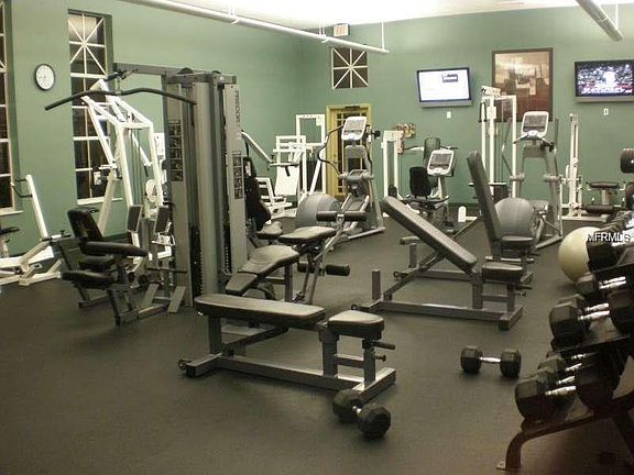 4th image of 5542 Metrowest Blvd #7-309