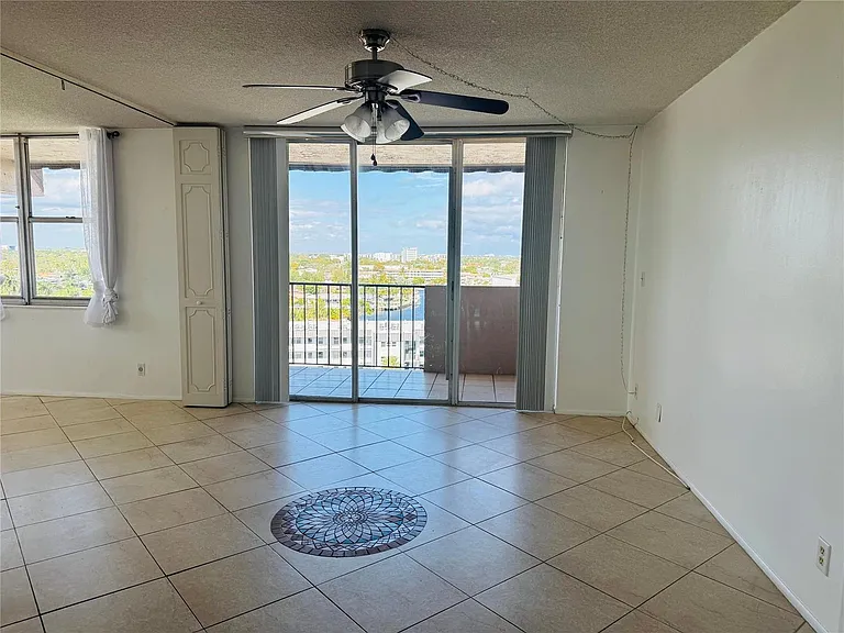 777 S Federal Hwy #16 — Photo 4