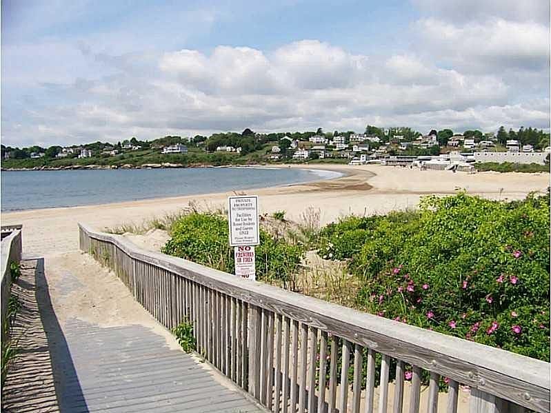 49 Camden Rd, Narragansett, RI 02882 Zillow