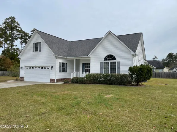 200 Pond Pine Trl, New Bern, NC 28562