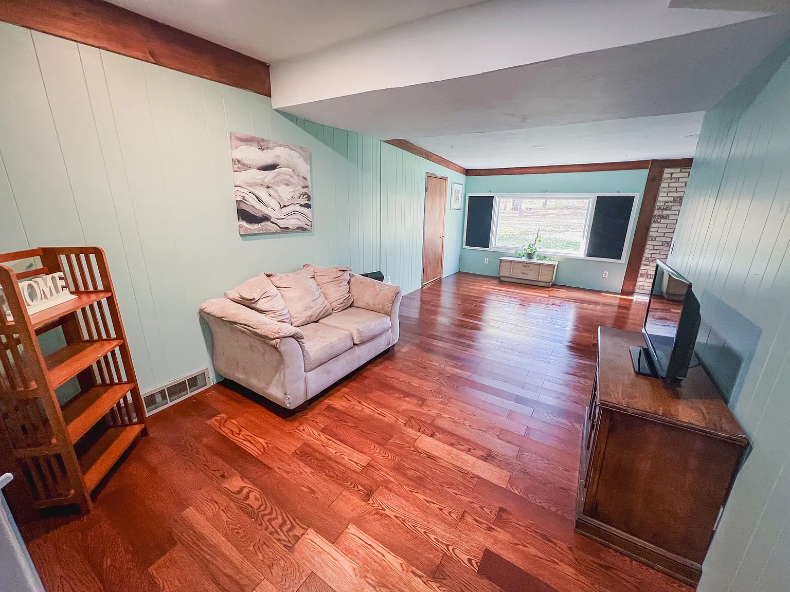 4 bed, 1925 sqft, $1,900 — Photo 3