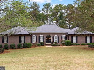 105 Ridgeview Dr, Lagrange, GA 30240