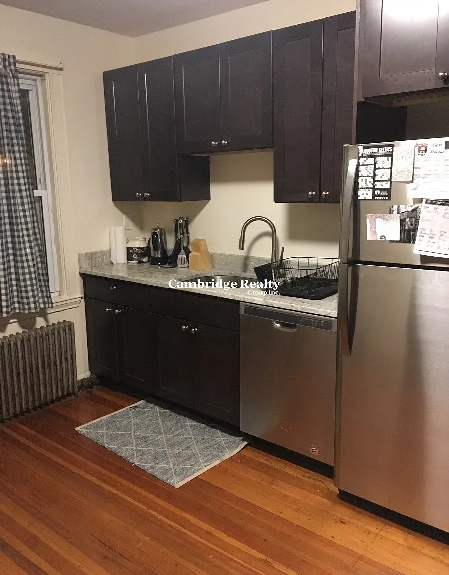 3 bed, 1.0 bath, $3,300 — Photo 1