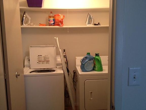 Washer/Dryer in unit