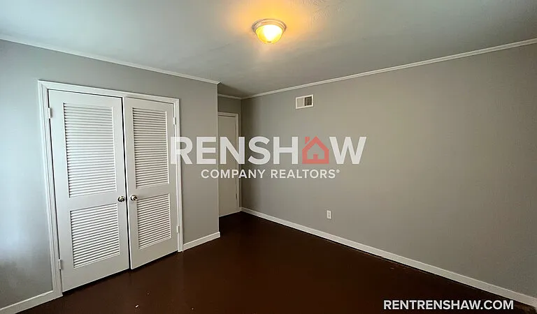 3761 University St — Photo 11