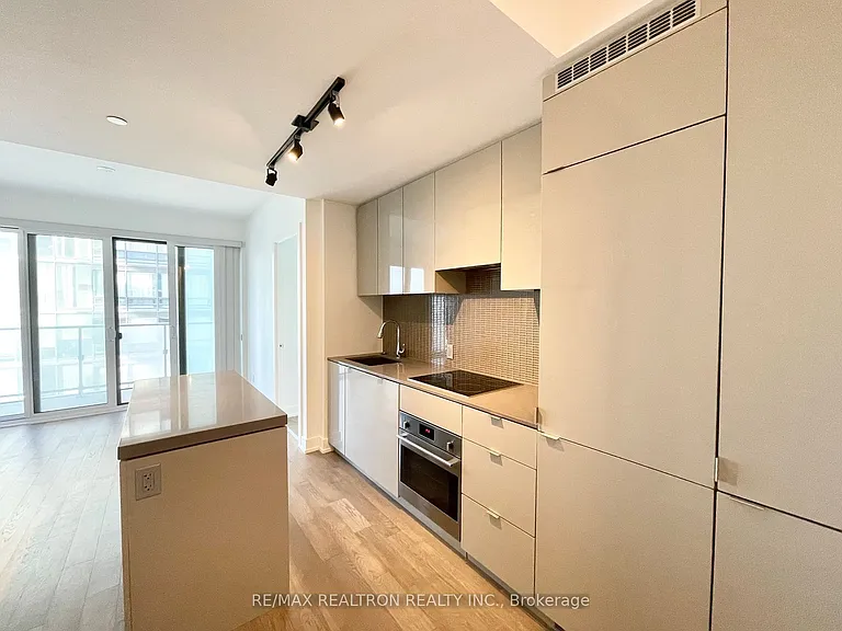 7 Grenville St #2601 — Photo 7