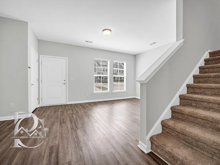 183 Northwood St — Photo 3