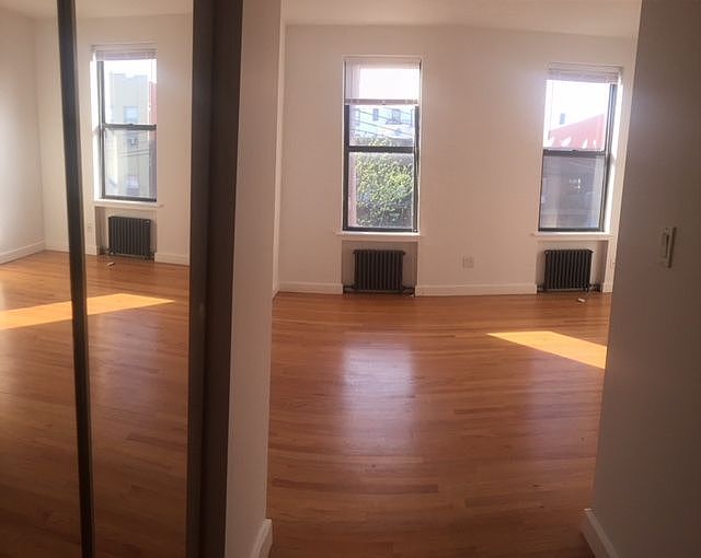 1st image of 2067 Steinway St APT 3L