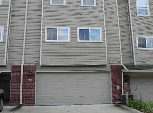 22696 Goddard Rd, Taylor, MI 48180