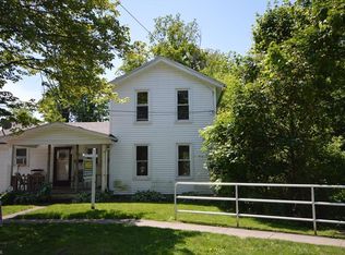 188 Eastwood St, Geneva, OH 44041