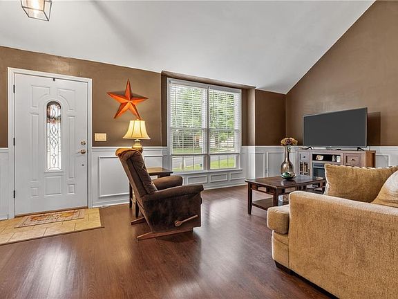 5th image of 2413 SW Whispering Creek Ct