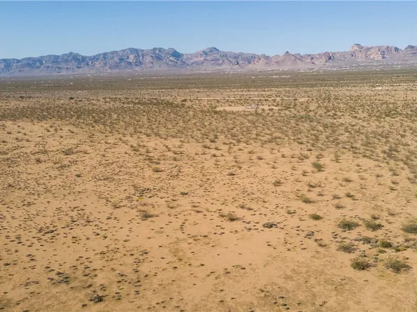 45 W Colorado Rd, Golden Valley, AZ 86413