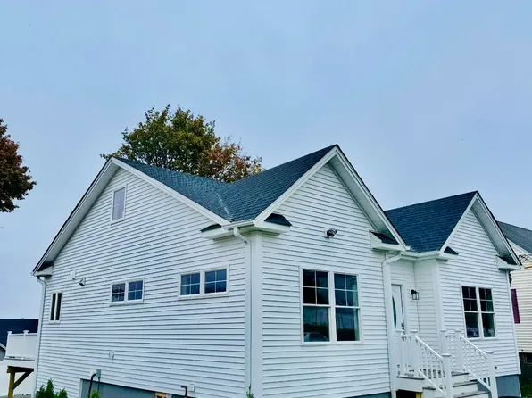 250 Dayton Rd, Bridgeport, CT 06606