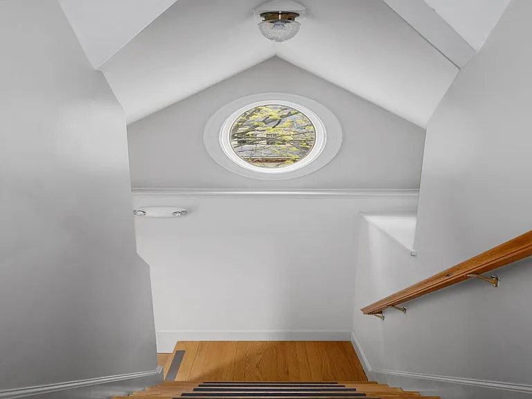 75 Orchard Ave #4 — Photo 26