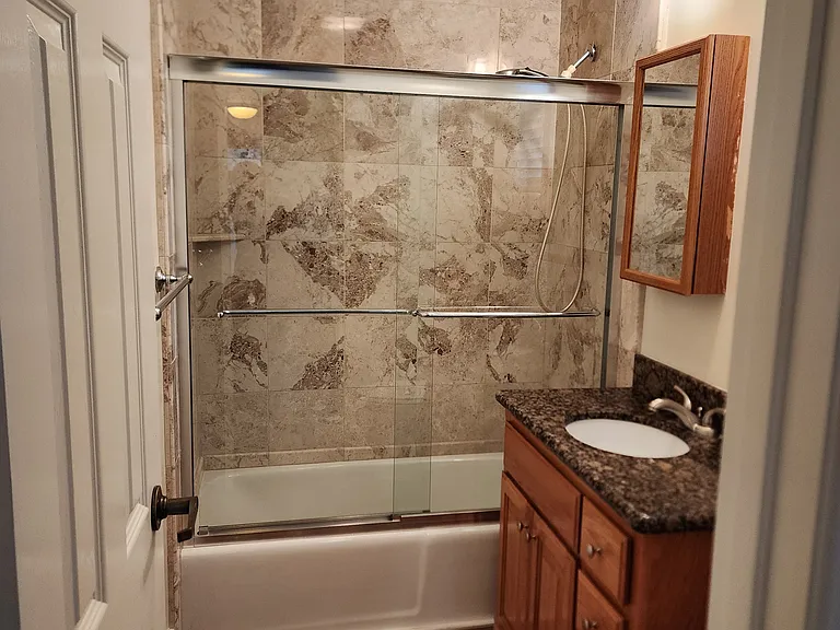 121 Kellog Ave — Photo 23