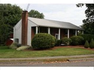 34 Independence Dr, Woburn, MA 01801