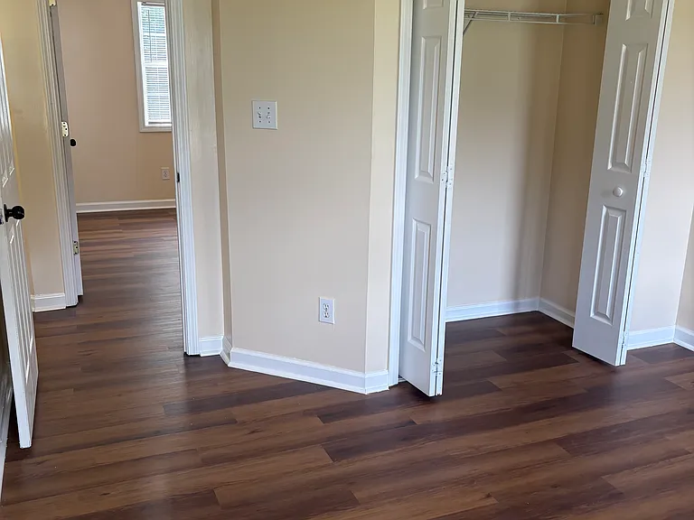 33 Noah Dr — Photo 9