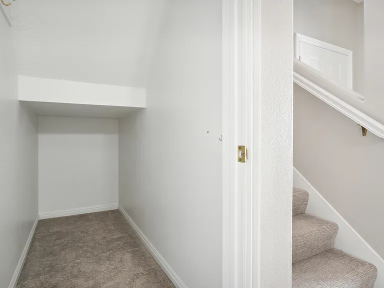 7168 S Kristilyn Ln — Photo 14