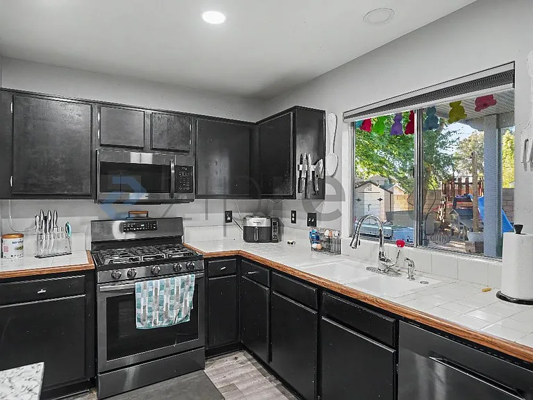 4703 Karling Pl — Photo 15