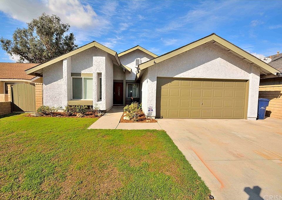 1st image of 27553 Cherry Creek Dr
