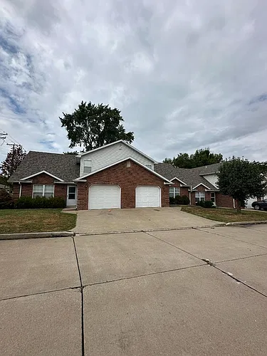 3400 N Ten Mile Dr #C Photo 1