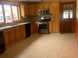 51 Evans St FLOOR 2, Medford, MA 02155