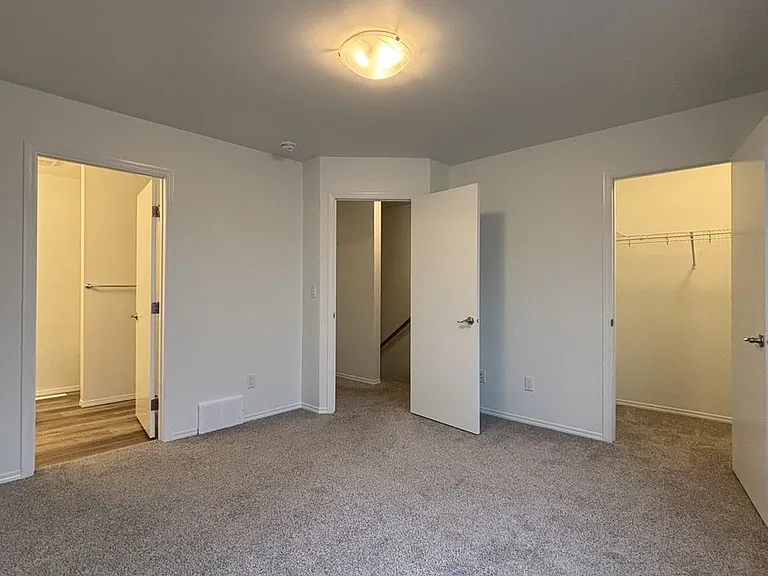 11358 53rd St NW — Photo 28