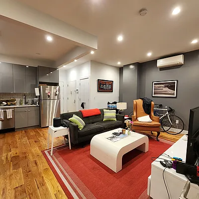 Rented by Oxford Property Group | media 7