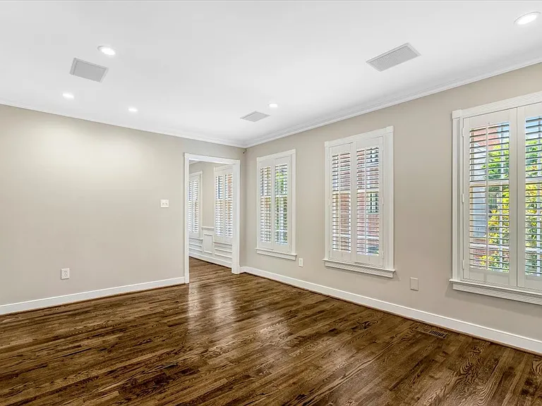 303 S Union St — Photo 26