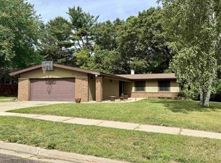 1475 Pineview Drive, Reedsburg, WI 53959