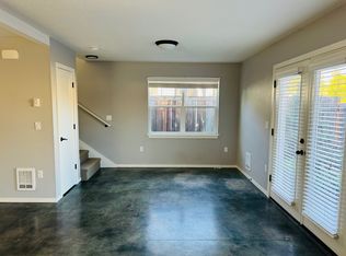 2524 NE Wygant St, Portland, OR 97211