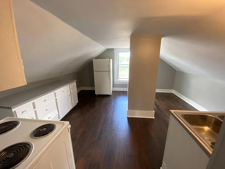 5 Washington St #5 — Photo 2