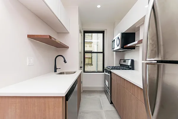Rented by Nooklyn NYC LLC | media 16