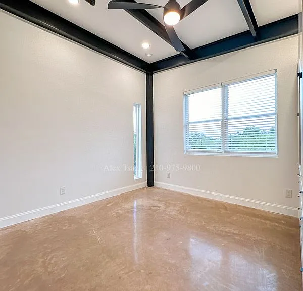 630 Montana St #301 — Photo 8