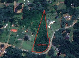 8 Swanson Rd, Crouse, NC 28033