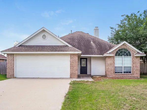 211 Dove Mdws, Krum, TX 76249