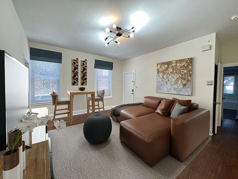 2528 Poplar St #1 — Photo 1