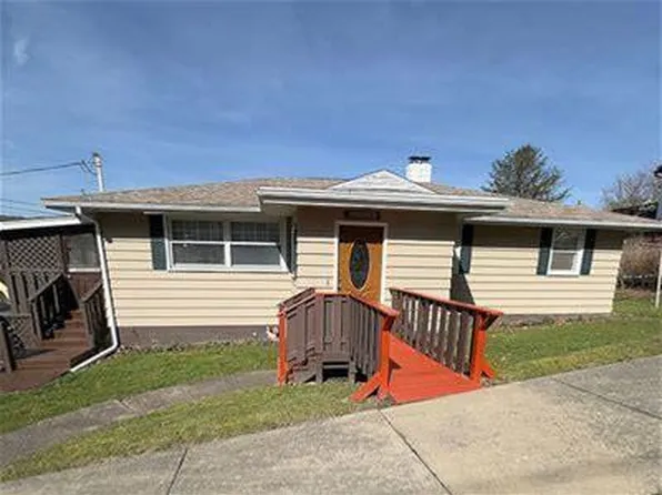 102 Crawford St, Oil City, PA 16301