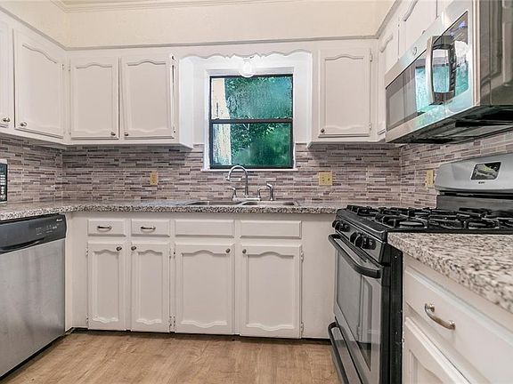 4th image of 7544 Pennhill Dr