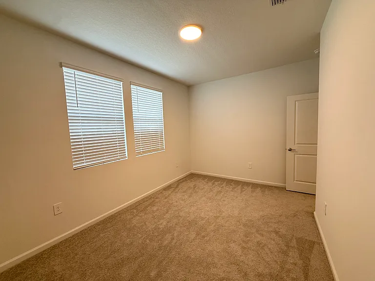 749 Honeyrock St — Photo 13