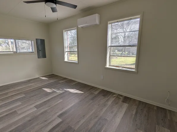 422 Prairie St, Charleston, AR 72933