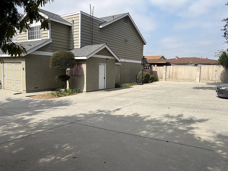 615 E Colorado Blvd #B — Photo 33