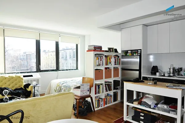 Rented by FirstService Realty (legacy) | media 3