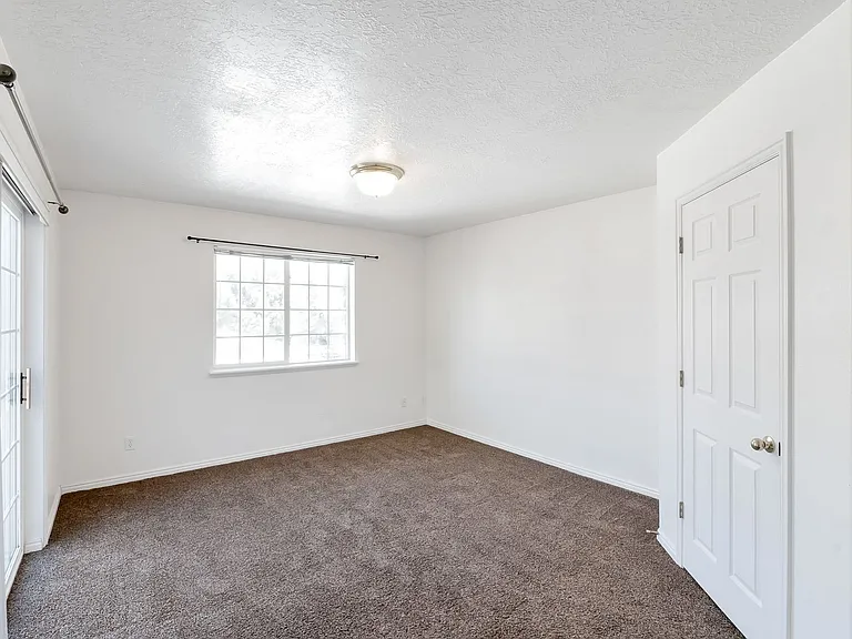 1295 W 1480 N — Photo 17