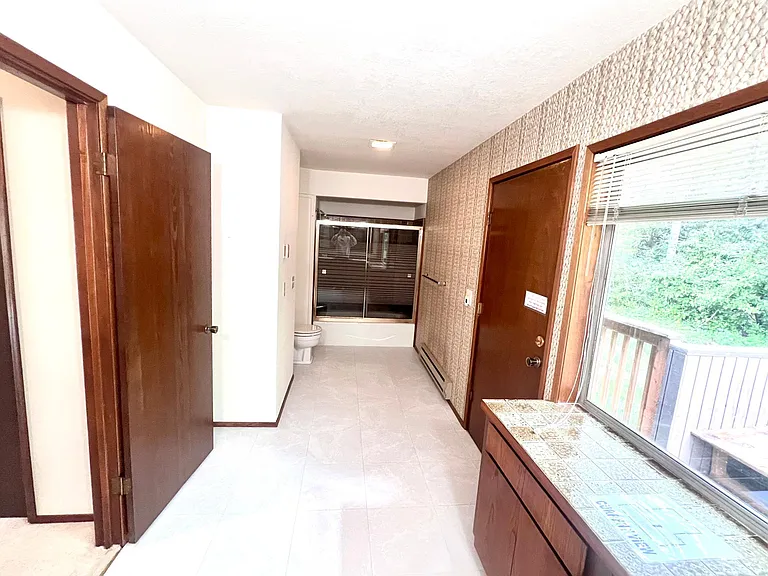 2215 S Castle Way — Photo 10
