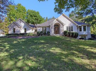 3911 Africa Rd, Galena, OH 43021