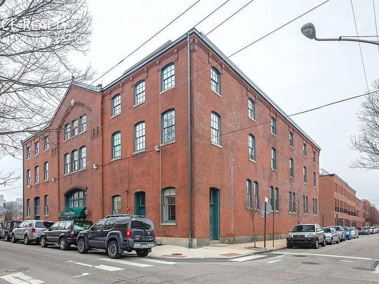 627 N 18th St #208 — Photo 14