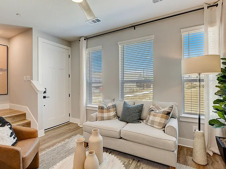Carmel Villas — Photo 61